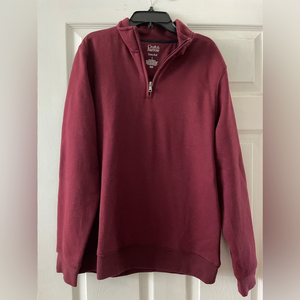 Croft and Barrow Extra soft half zip pullover-like new- burgundy- size small